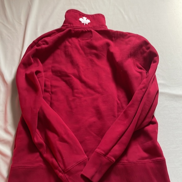 red roots quarter zip - Picture 2 of 3
